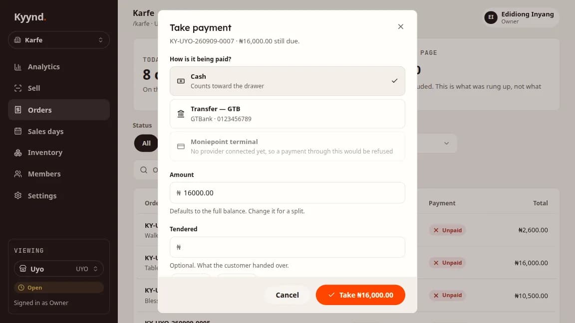 Taking payment in Kyynd: cash, transfer or terminal, the amount to take, and what the order settles with